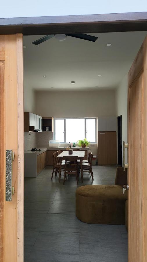 Rumah Tropis - Lantai 1 Apartemen